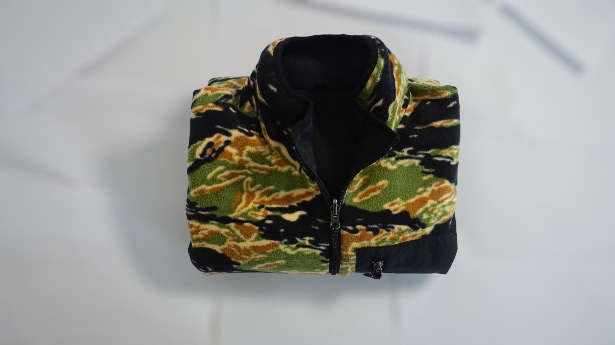 Chaqueta polar reversible HUF - CONEJO BLANCO VINTAGE