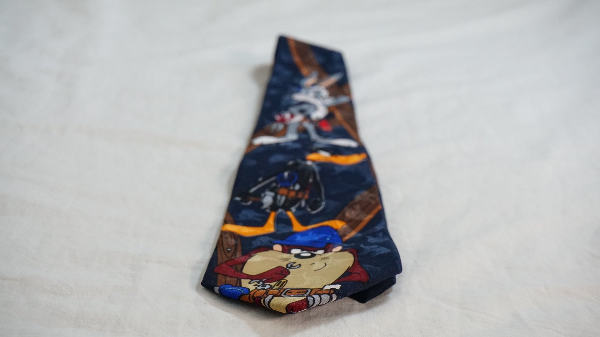Corbata A.P.C. x Disney Looney Tunes - CONEJO BLANCO VINTAGE